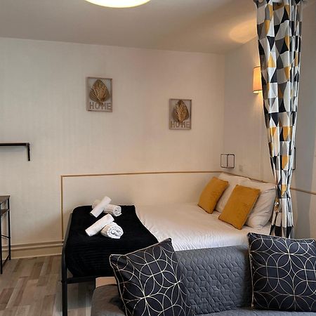 Orleans Centre Proche Gare - Appartement Fonctionnel Residence Calme Parking Prive Gratuit - Le Central Elegance Exterior photo