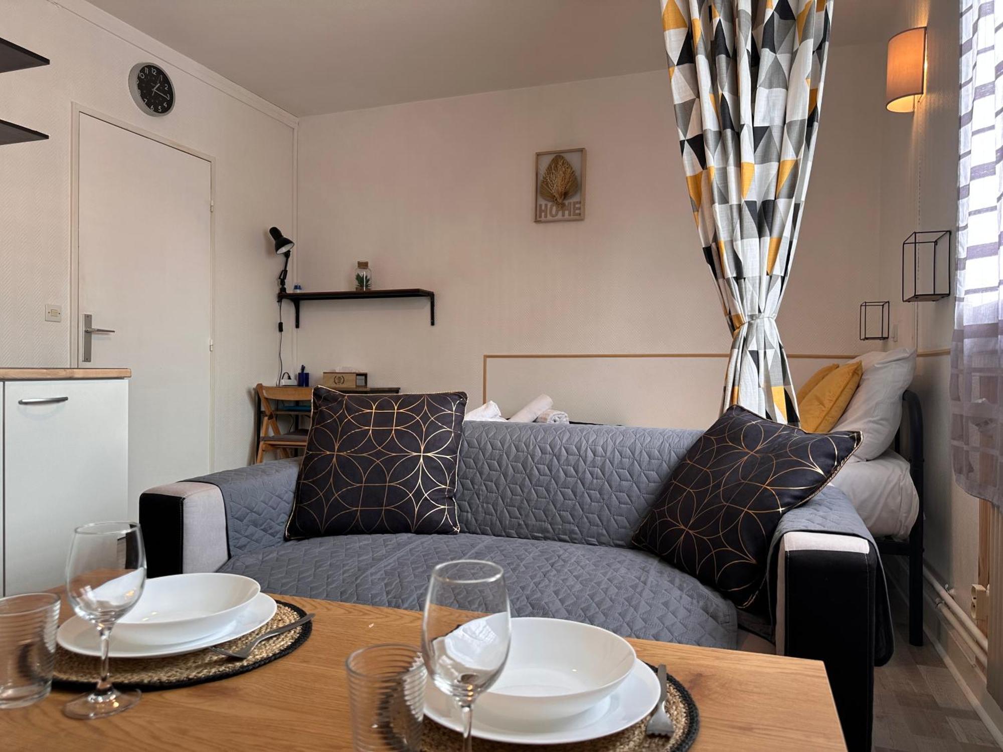 Orleans Centre Proche Gare - Appartement Fonctionnel Residence Calme Parking Prive Gratuit - Le Central Elegance Exterior photo