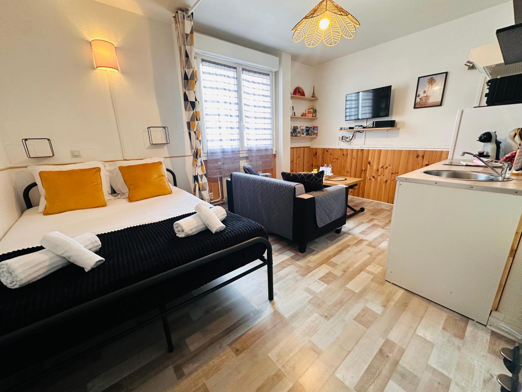 Orleans Centre Proche Gare - Appartement Fonctionnel Residence Calme Parking Prive Gratuit - Le Central Elegance Exterior photo