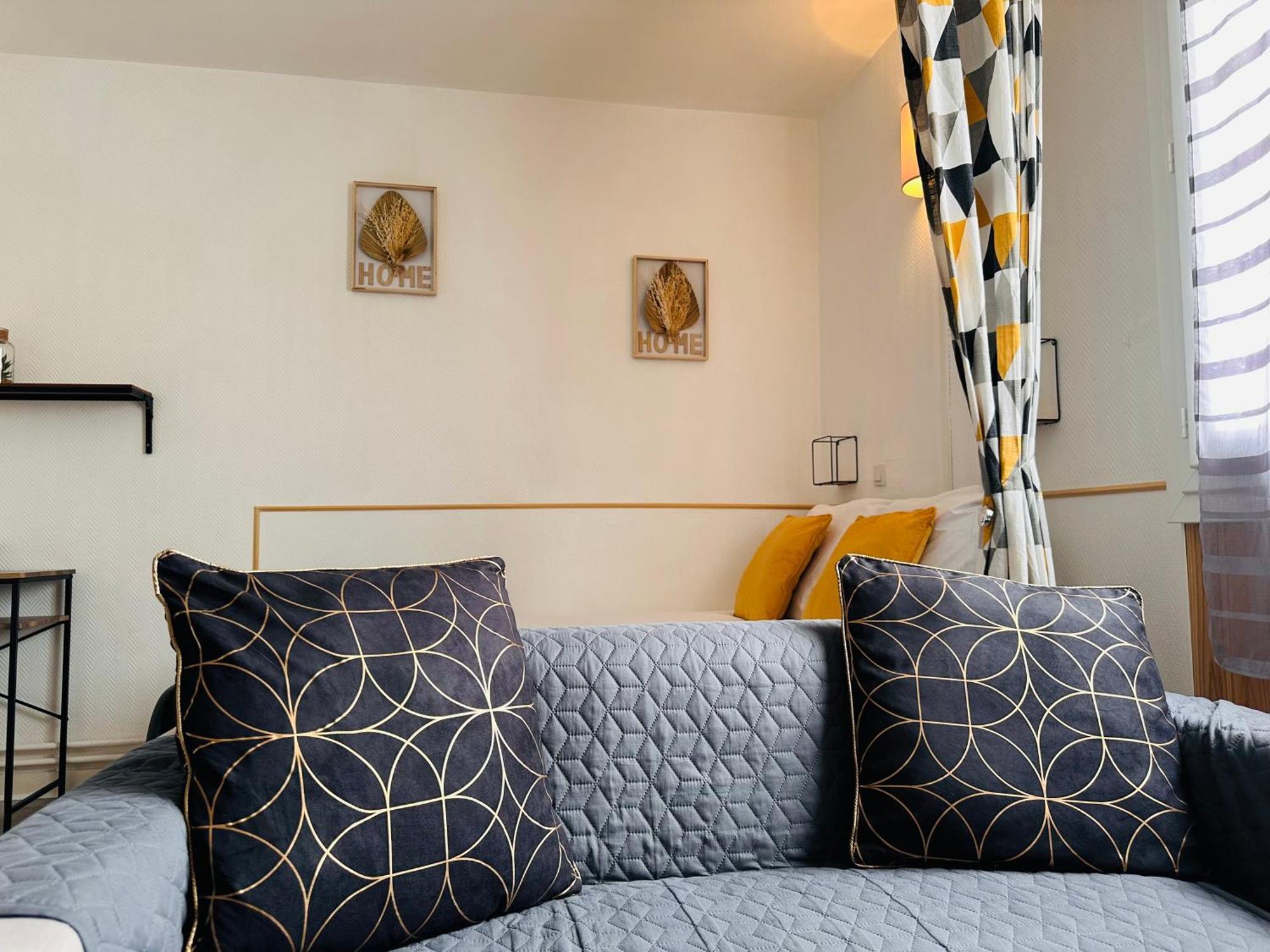 Orleans Centre Proche Gare - Appartement Fonctionnel Residence Calme Parking Prive Gratuit - Le Central Elegance Exterior photo